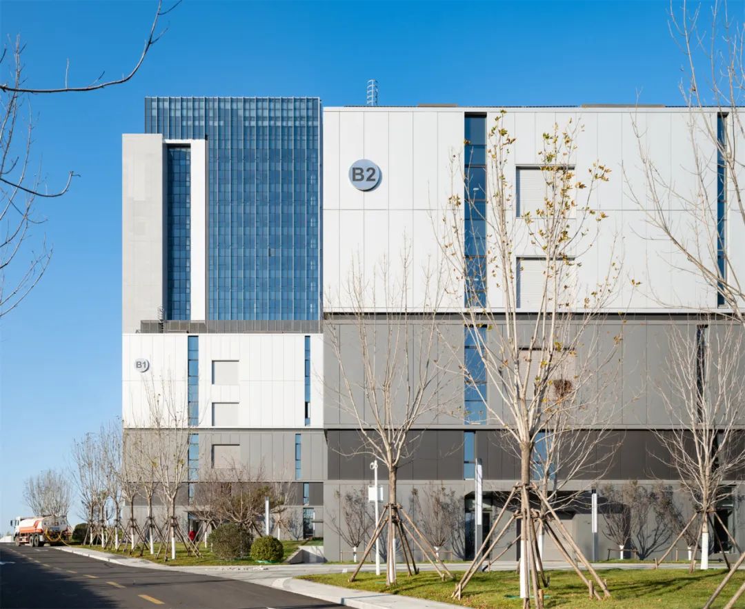 萬(wàn)事達(dá)30天極速交付，賦能環(huán)磁山項(xiàng)目幕墻美學(xué)！(圖5)